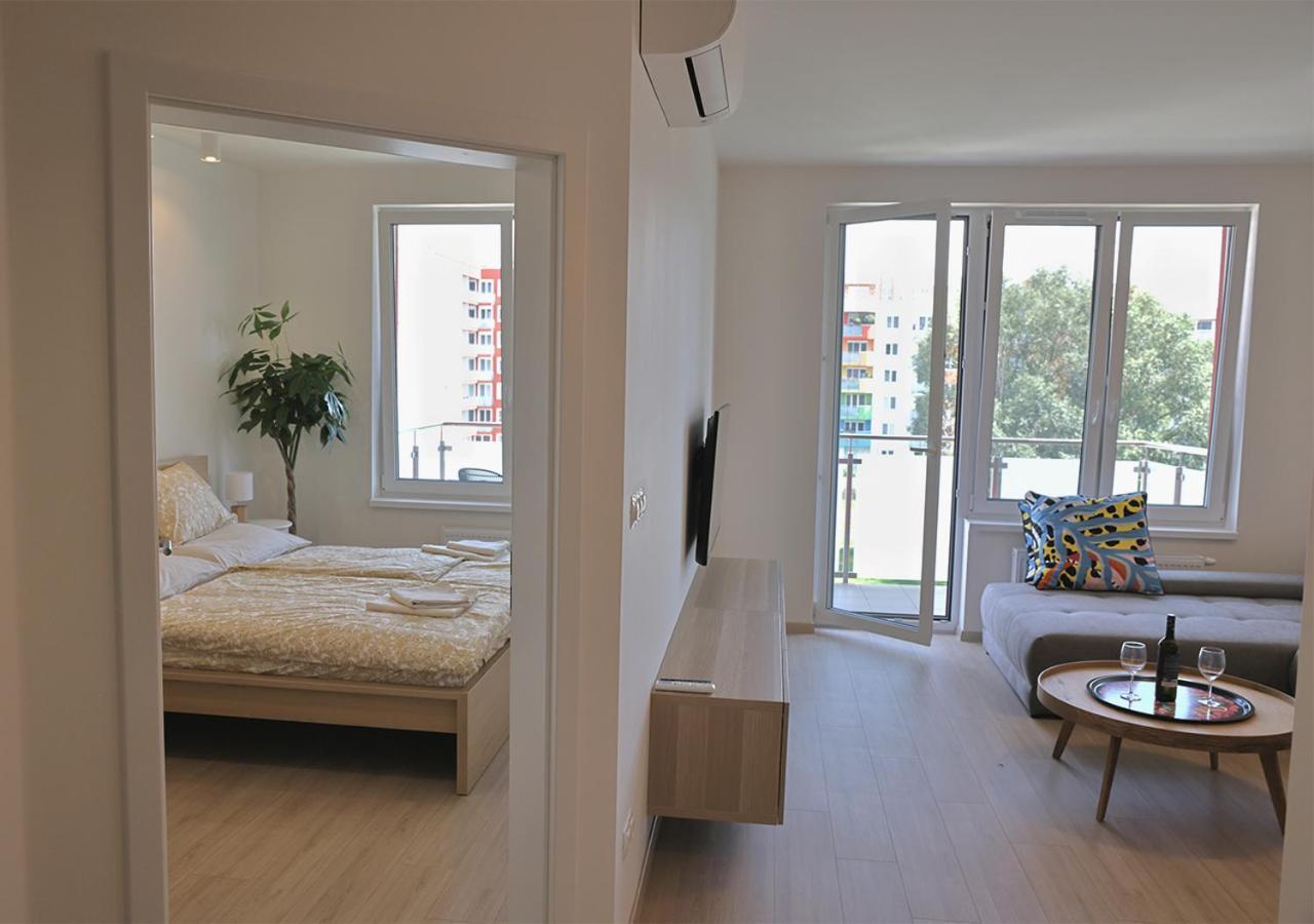 New Cozy 2 Room Pink Apartment Bratislava 058 Exteriör bild